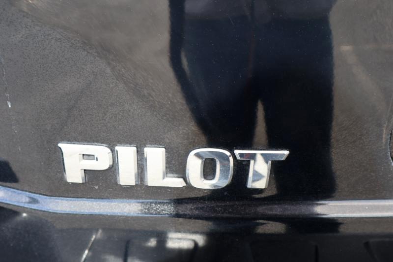 Honda Pilot LX 2WD 5-Spd AT 2012