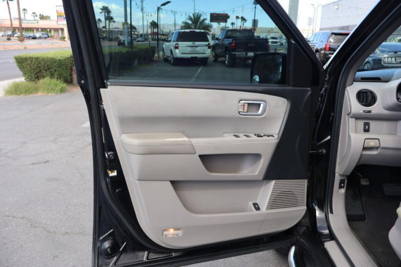 Honda Pilot LX 2WD 5-Spd AT 2012