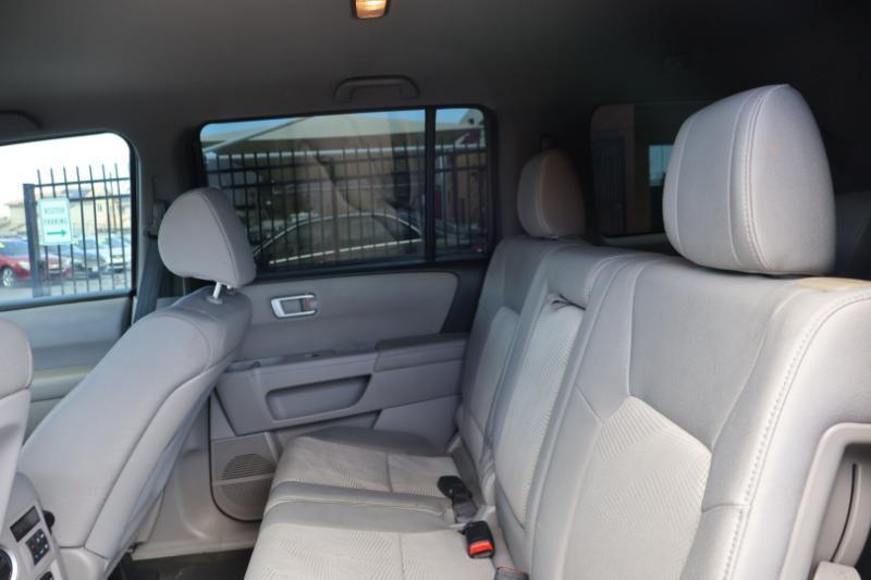 Honda Pilot LX 2WD 5-Spd AT 2012