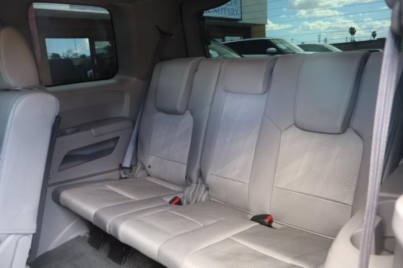 Honda Pilot LX 2WD 5-Spd AT 2012