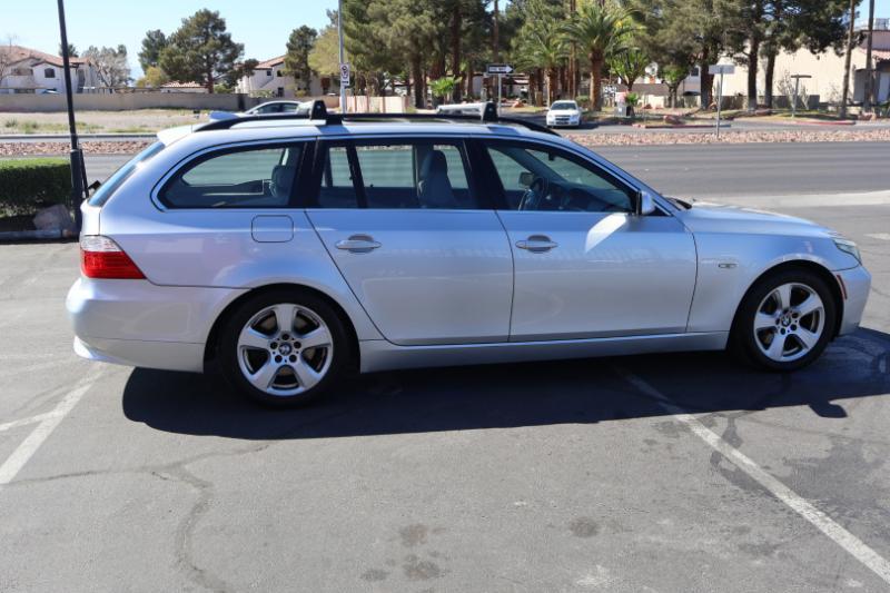 BMW 5-Series Sport Wagon 535xi 2008