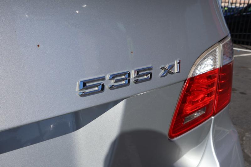 BMW 5-Series Sport Wagon 535xi 2008