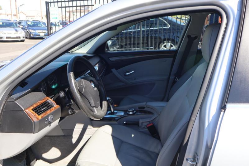 BMW 5-Series Sport Wagon 535xi 2008