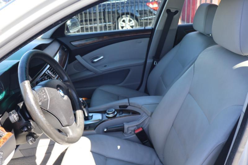 BMW 5-Series Sport Wagon 535xi 2008