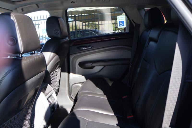 Cadillac SRX V6 2011