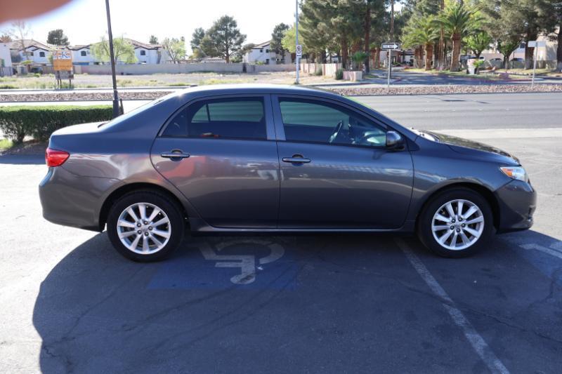 Toyota Corolla 4dr Sdn Base Auto 2009