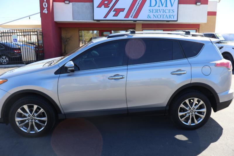 Toyota RAV4 Limited FWD 2017