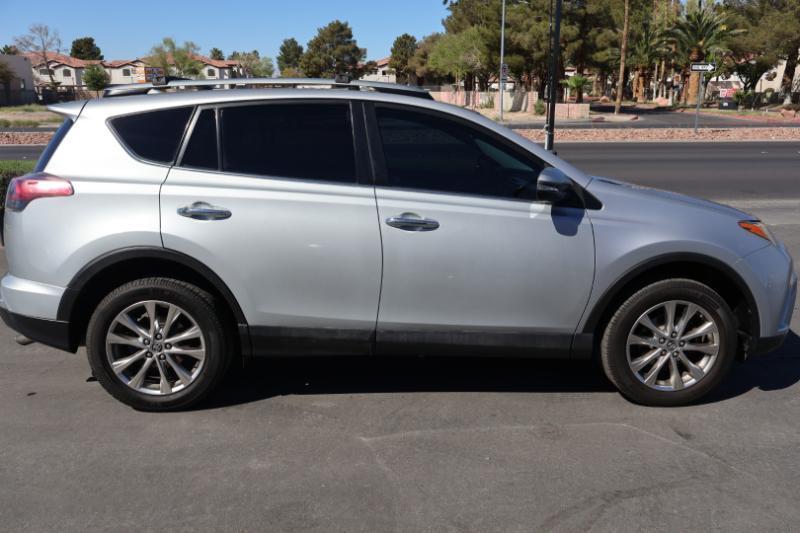 Toyota RAV4 Limited FWD 2017