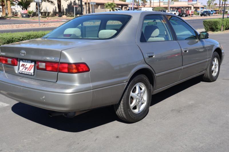 Toyota Camry CE 1997