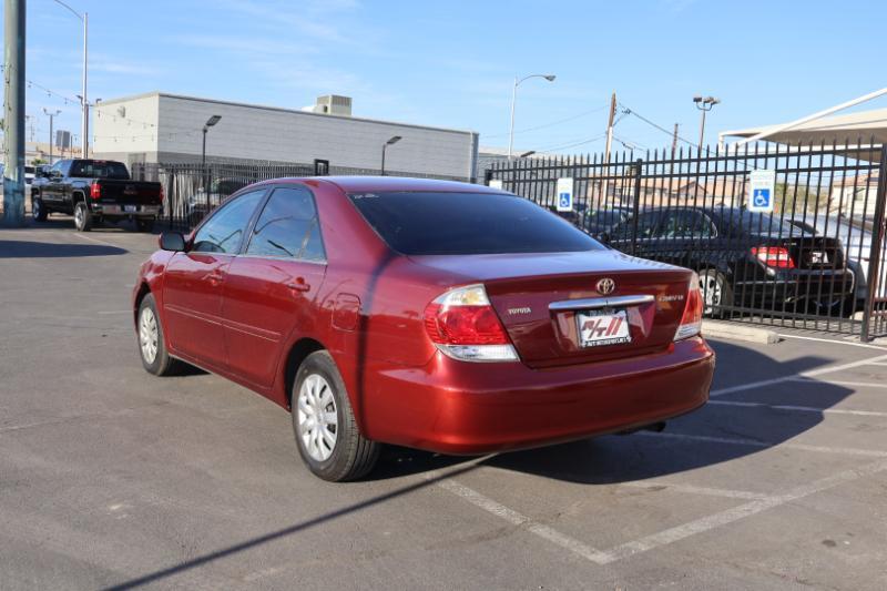 Toyota Camry LE 2005