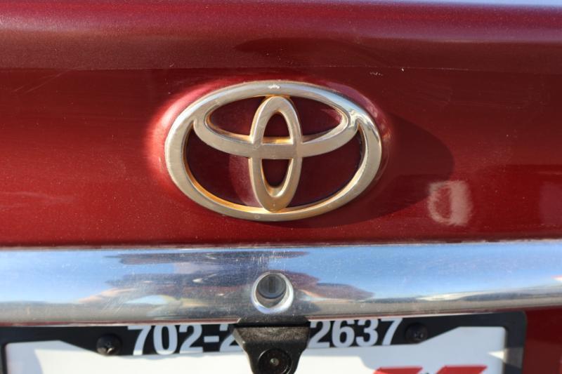 Toyota Camry LE 2005