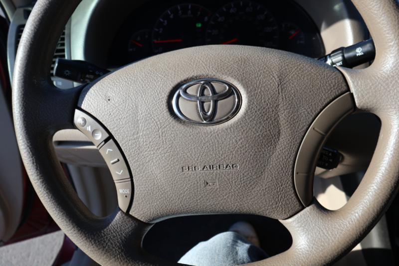 Toyota Camry LE 2005