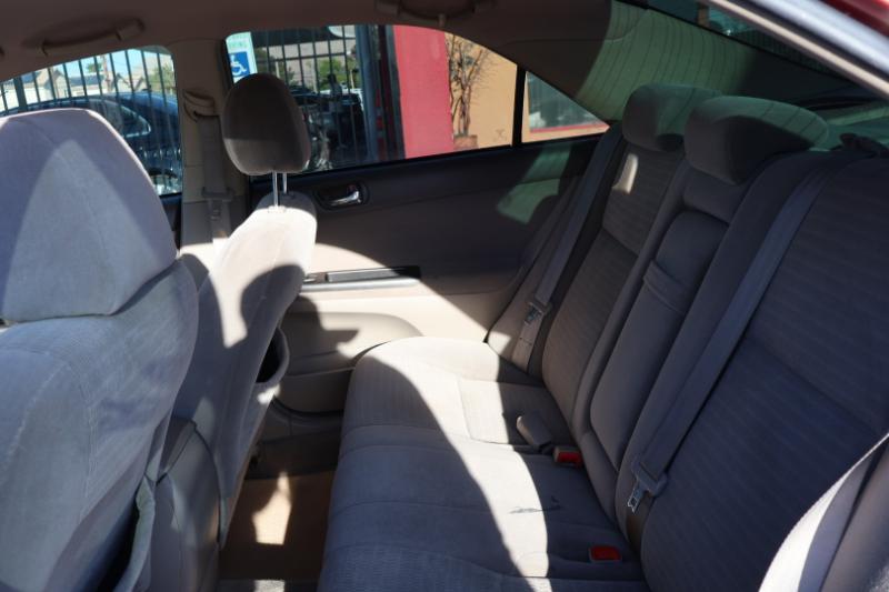 Toyota Camry LE 2005