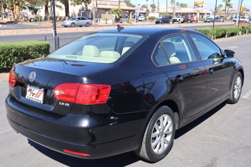 Volkswagen Jetta SE 2012