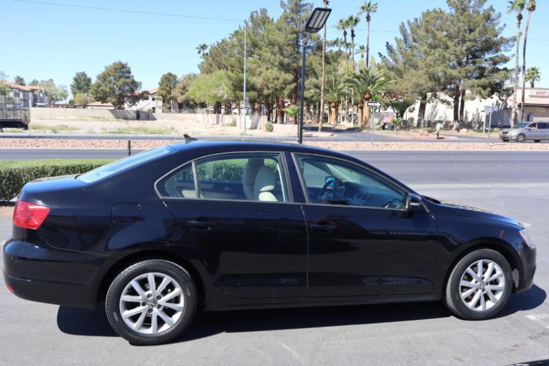 Volkswagen Jetta SE 2012