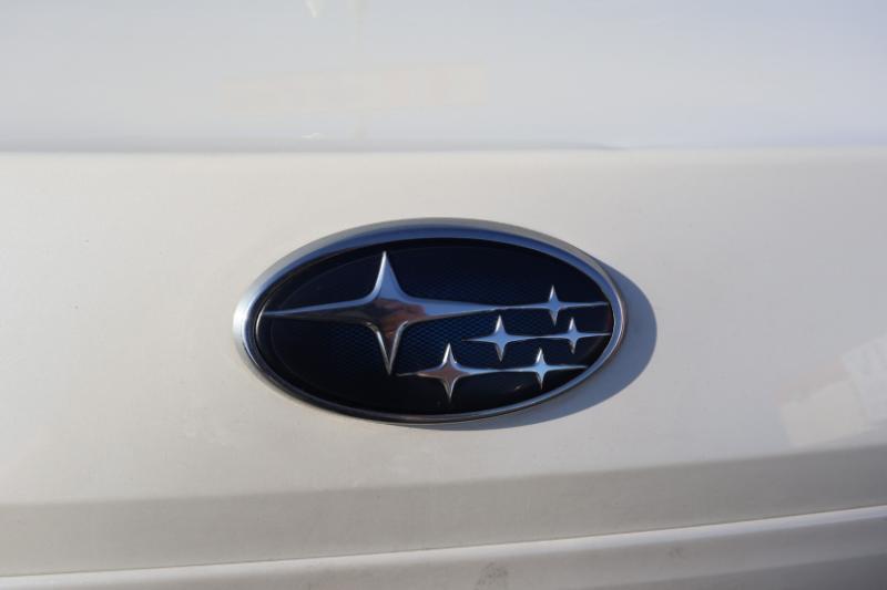 Subaru Legacy 2.5i Limited 2014