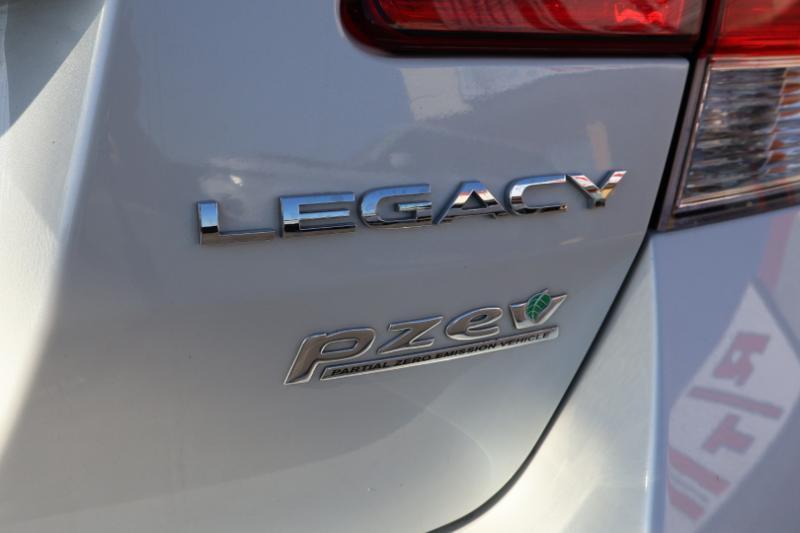 Subaru Legacy 2.5i Limited 2014