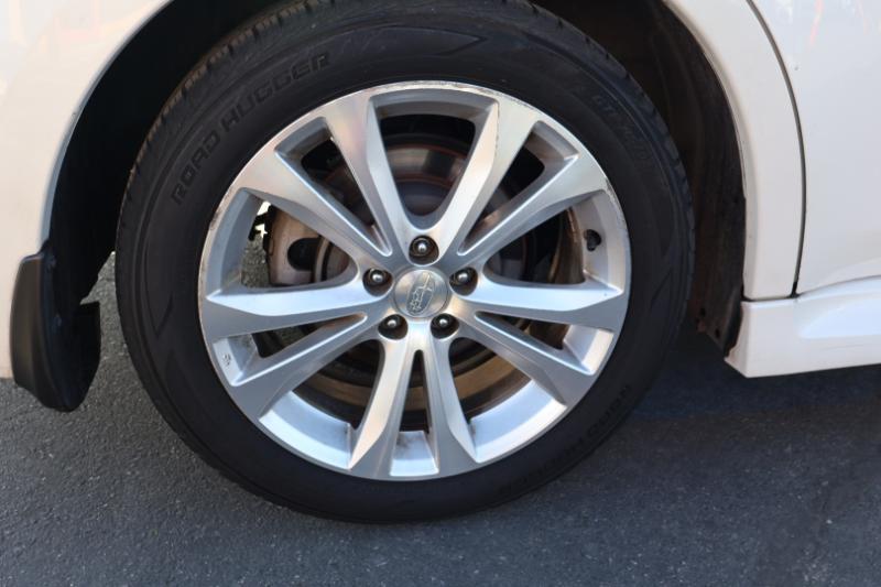 Subaru Legacy 2.5i Limited 2014