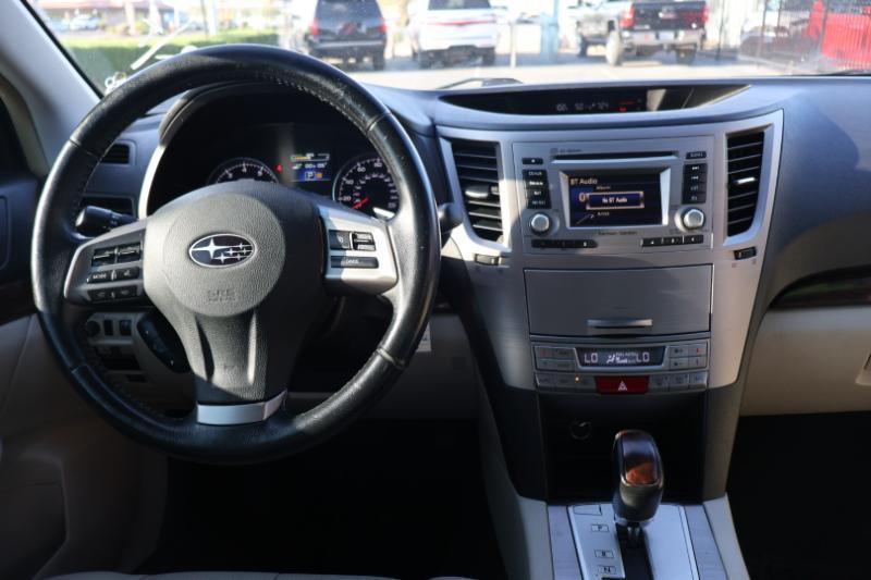 Subaru Legacy 2.5i Limited 2014