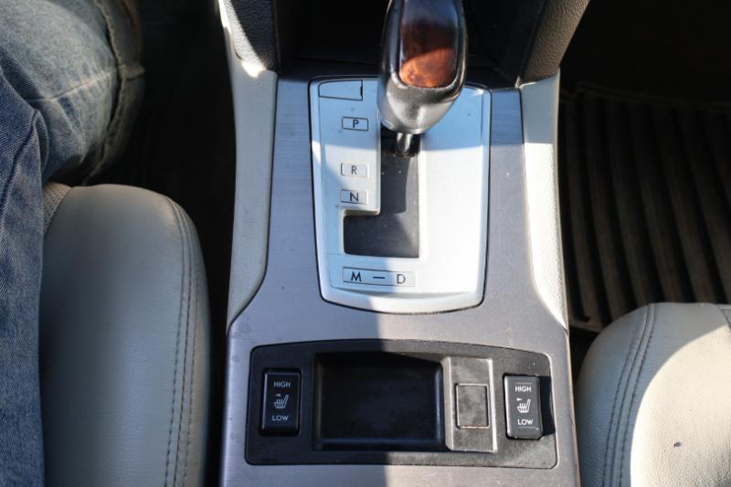 Subaru Legacy 2.5i Limited 2014