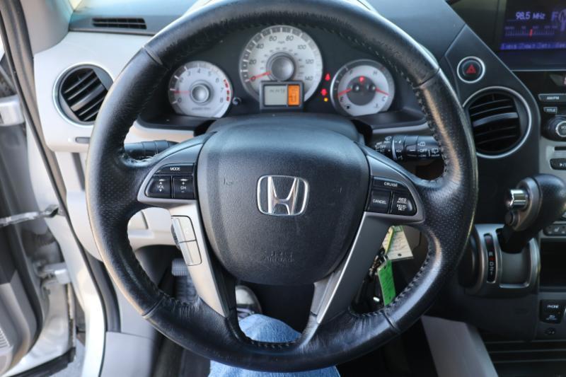 Honda Pilot EX-L 2WD 5-Spd AT with DVD 2013