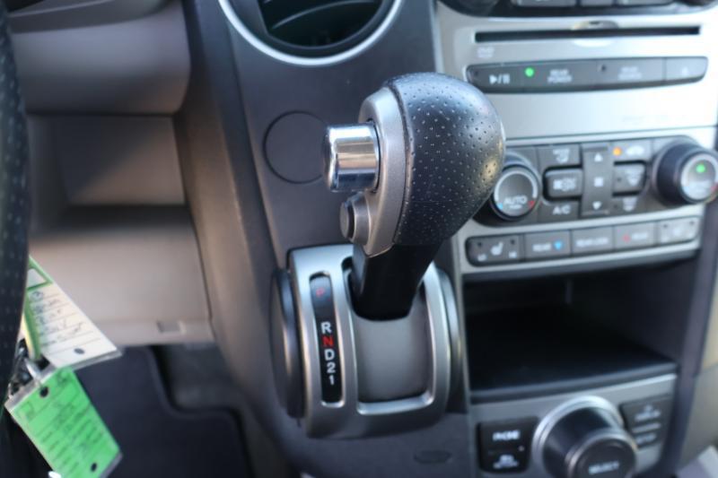 Honda Pilot EX-L 2WD 5-Spd AT with DVD 2013