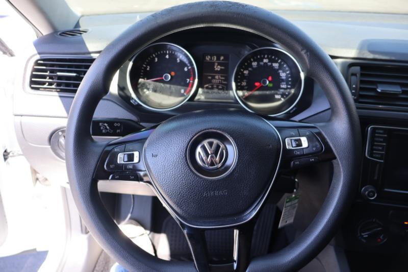 Volkswagen Jetta 1.4T S w/Technology 6A 2016