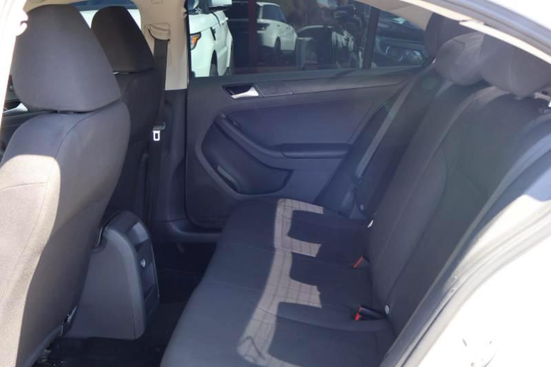 Volkswagen Jetta 1.4T S w/Technology 6A 2016