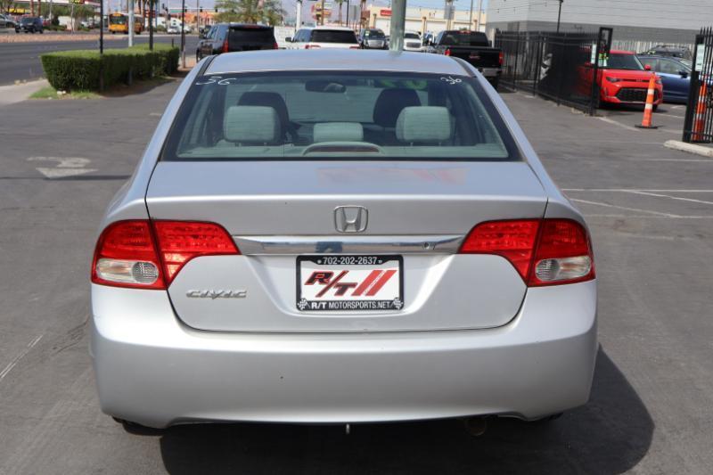 Honda Civic LX Sedan 5-Speed AT 2009