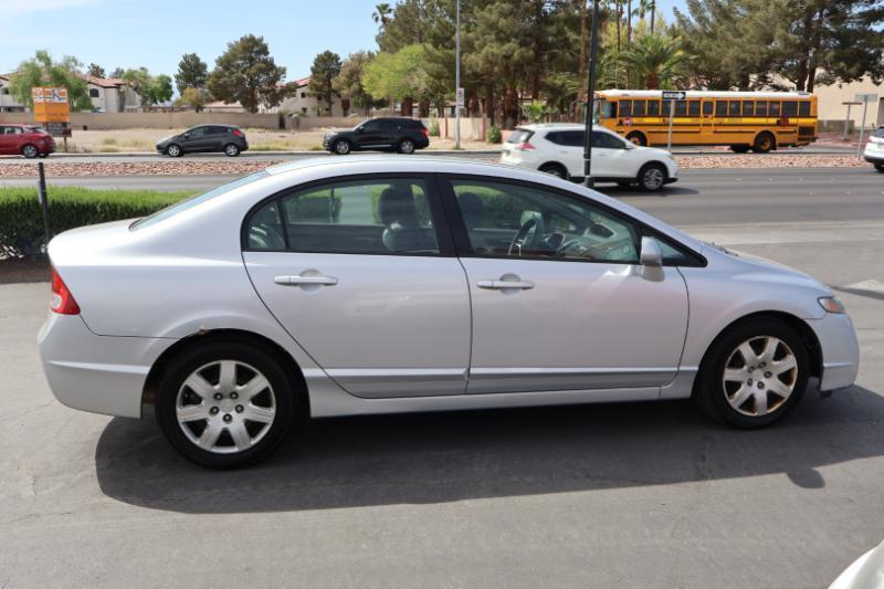 Honda Civic LX Sedan 5-Speed AT 2009