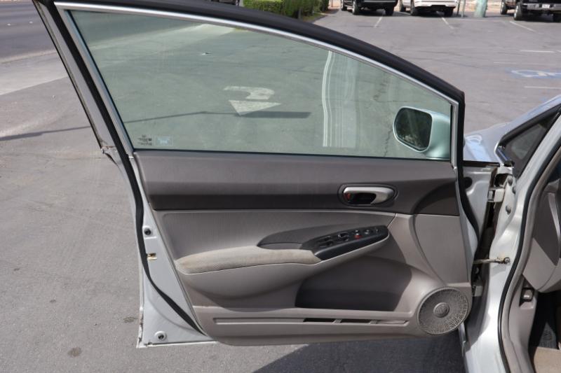 Honda Civic LX Sedan 5-Speed AT 2009