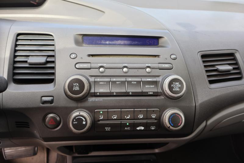 Honda Civic LX Sedan 5-Speed AT 2009