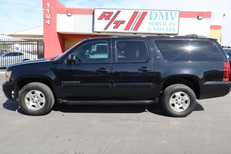 Chevrolet Suburban LT 1500 4WD 2014