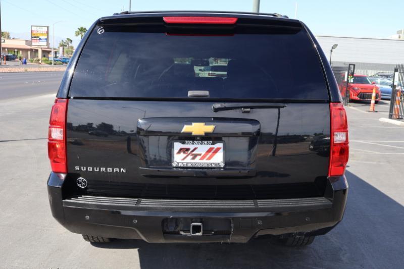 Chevrolet Suburban LT 1500 4WD 2014