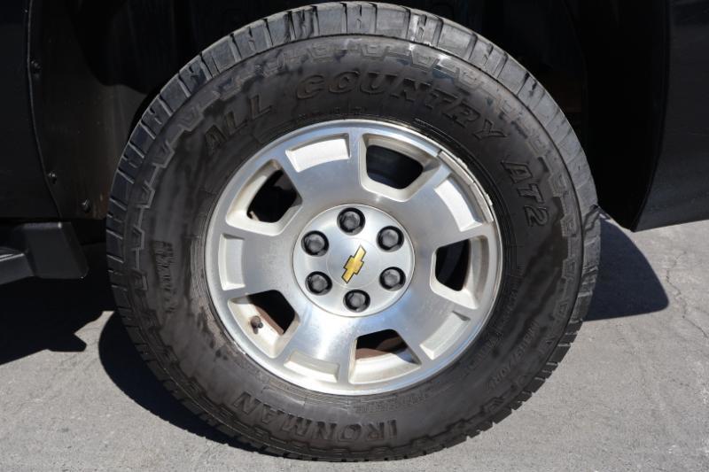 Chevrolet Suburban LT 1500 4WD 2014