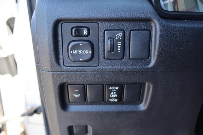 Toyota 4Runner SR5 4WD 2016