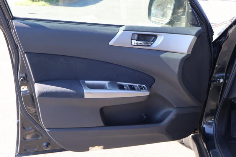 Subaru Forester 2.5X Limited 2010