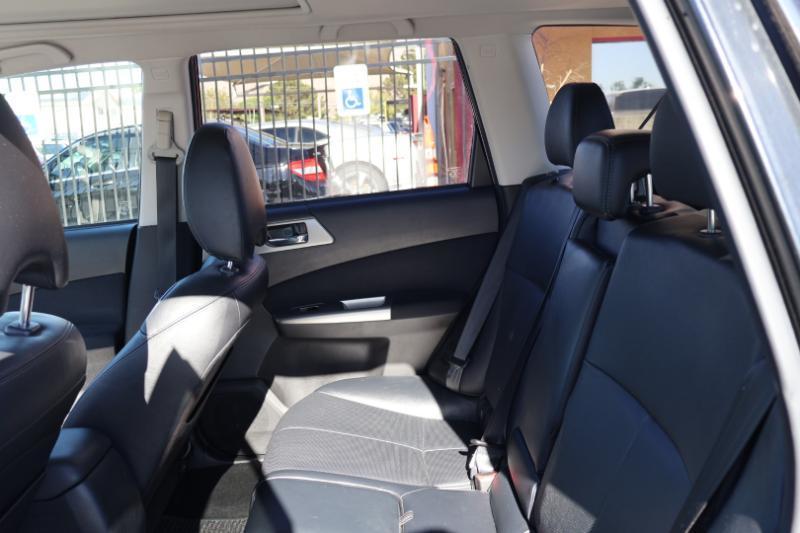 Subaru Forester 2.5X Limited 2010