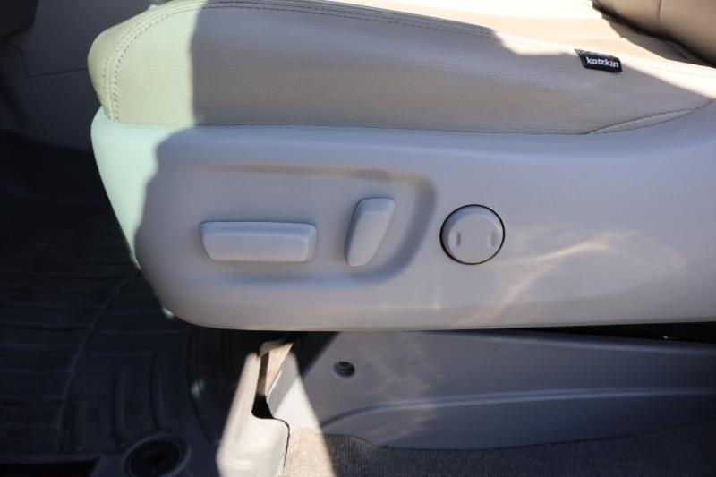 Toyota Sienna LE FWD 8-Passenger V6 2013
