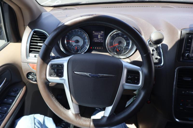 Chrysler Town & Country Touring 2014