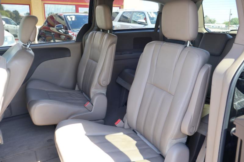 Chrysler Town & Country Touring 2014