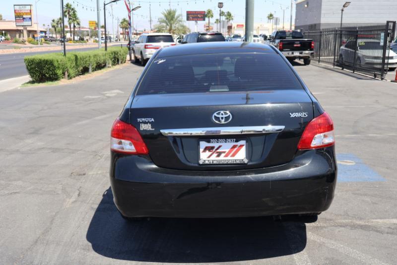 Toyota Yaris Sedan 4-Speed AT 2009