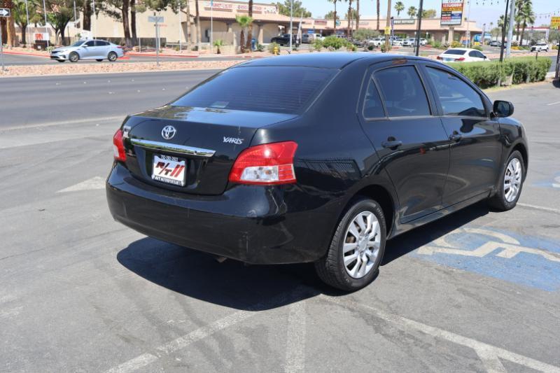Toyota Yaris Sedan 4-Speed AT 2009