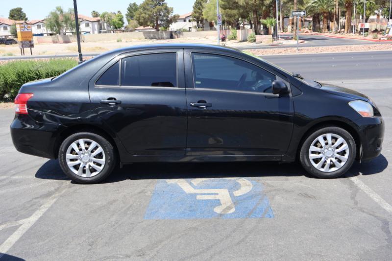 Toyota Yaris Sedan 4-Speed AT 2009