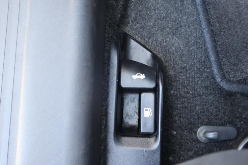 Toyota Yaris Sedan 4-Speed AT 2009