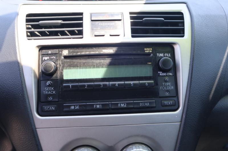 Toyota Yaris Sedan 4-Speed AT 2009