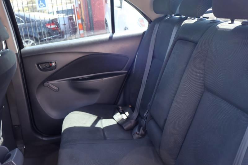 Toyota Yaris Sedan 4-Speed AT 2009