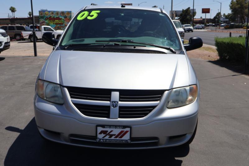 Dodge Grand Caravan SE 2005