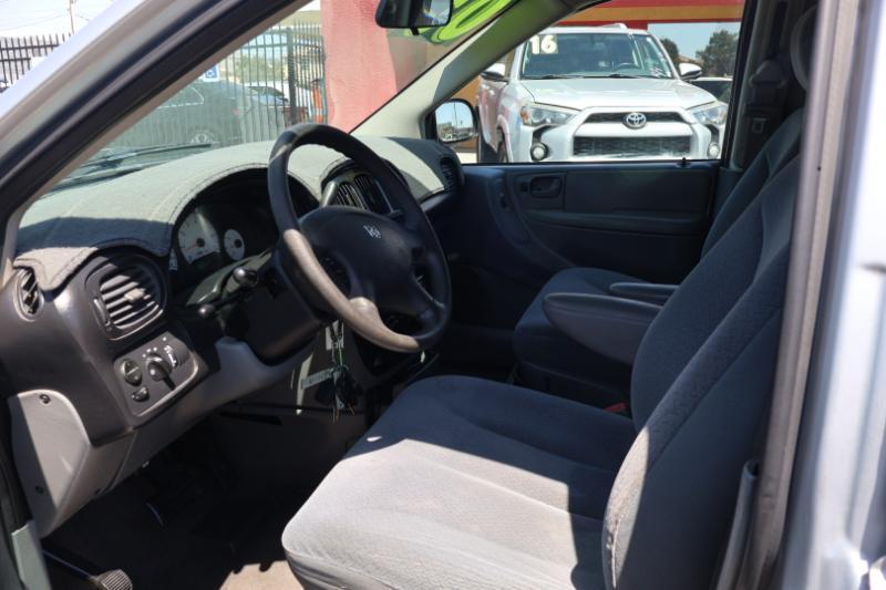 Dodge Grand Caravan SE 2005