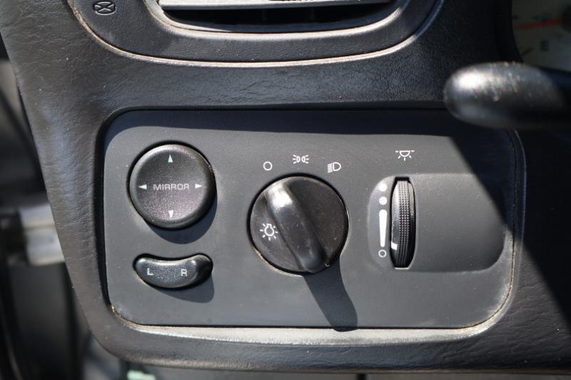 Dodge Grand Caravan SE 2005